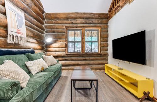 Rocker House | Cozy Melrose Cabin w/Fire Pit: Walk to River!
