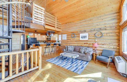 Jackson House | Cozy Mountain Condo Across From Snow King Ski Mtn!