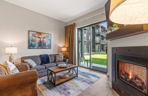 Park City House | Cozy Mountain Retreat - 1BR Condo with 2 Full Baths Near Jordanelle & Park City