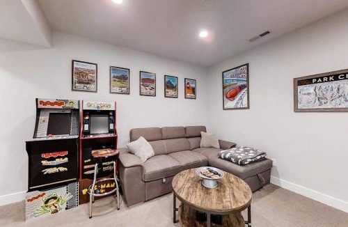 Park City House | Cozy Park City Escape with Arcade Games - Near Jordanelle Gondola