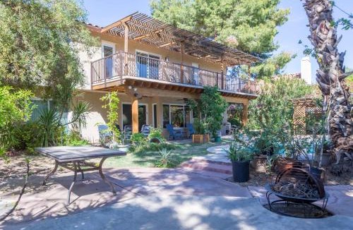 Ahwatukee Foothills House | Cozy Retreat with Pool Views Walk to South Mtn Trails