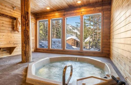 Whitefish House | Cozy Ski-In Ski-Out Big Mountain Condo