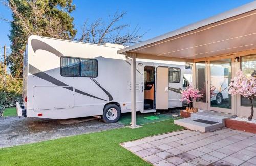 Rodeo House | Cozy Studio And RV