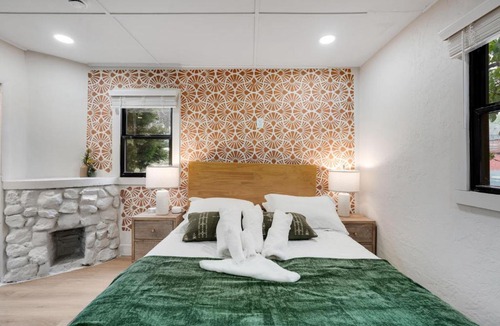 Manitou Springs Apartment | Cozy Studio in Manitou Springs Walk Downtown