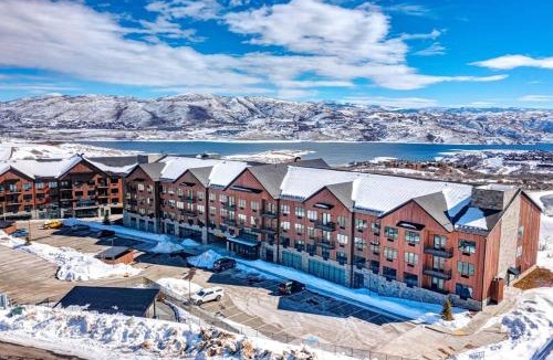 Park City Apartment | Cozy studio - Short walk to Deer Valley Village & Jordanelle Gondola