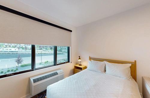 Park City Apartment | Cozy studio - Short walk to Deer Valley Village & Jordanelle Gondola