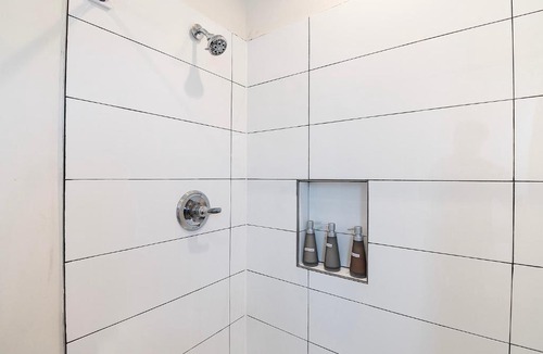 Beverly Hills Apartment | Cozy Studio Suite Near Beverly Hills for Two