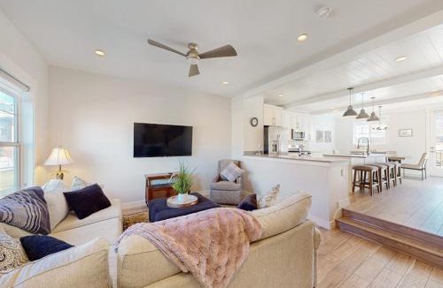 Park City House | Cozy Townhouse with Playground & Dog-Friendly