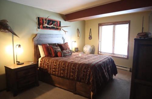 Steam Engine Meadows Apartment | CozyNest Condo, Beautiful & Comfy 1Bed
