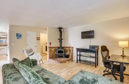 Cottage Grove House | Creative Escape! Eagle's Nest Hideaway
