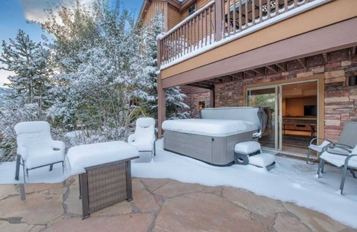 Vista Point Condo | Creekside Breckenridge Gem: Hot Tub and Fire Pit