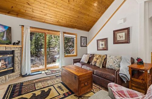 Fall River Estates Apartment | Creekside Condos H by Estes Park Condos