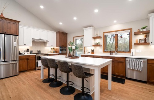 Minnetonka House | Creekside Lodge
