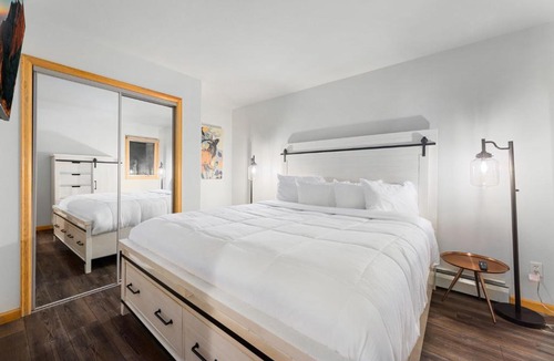 Fall River Estates Apartment | Creekside Suites 16 by Estes Park Condos