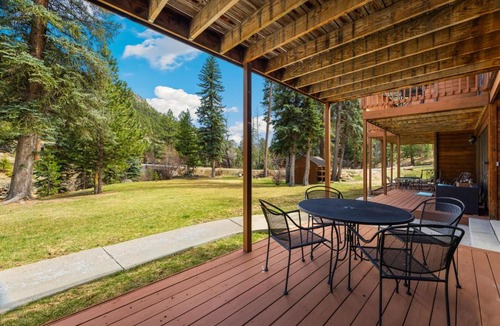 Fall River Estates Apartment | Creekside Suites 17 by Estes Park Condos