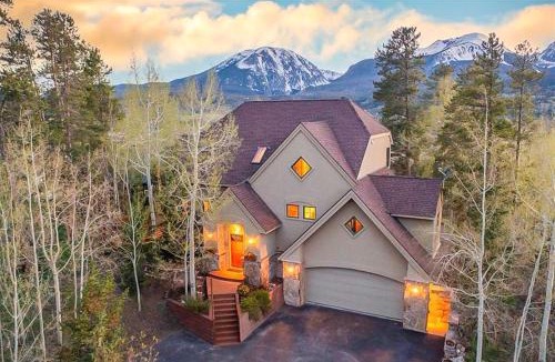 Hamilton Creek House | Crescent Moon Sanctuary