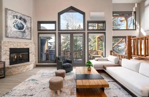 Steamboat Springs House | Cross Timbers Chalet - Free Shuttle - Summer AC