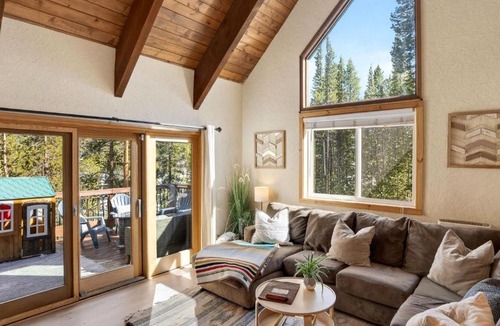 Crown House | Crown Ridge Retreat by AvantStay