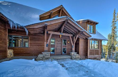 Big Sky House | Custom Ski-In/Out Chalet with Hot Tub & Wet Bars!