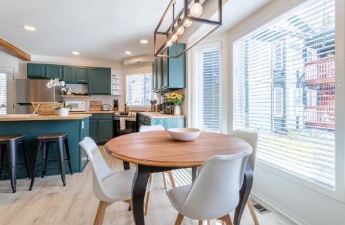 Fraser House | Cute modern 2 bed retreat, a perfect basecamp