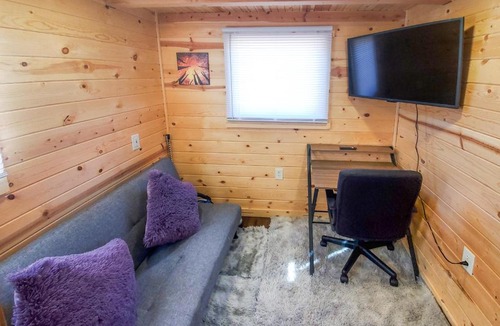 Cottonwood House | Cute Sedona Green-Certified Cedar Tiny Home