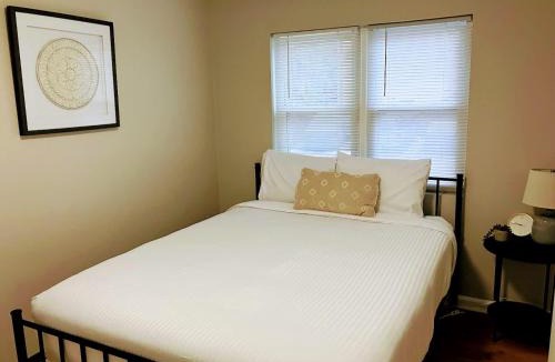 Joslyn Castle Apartment | Davenport Dwellings Midtown Convenience