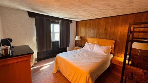 Upson Hotel | Davos Chalet