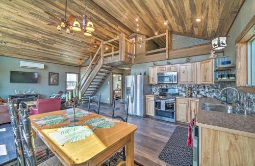 Livingston House | Day Trip to Yellowstone NP! Mtn-View Cabin