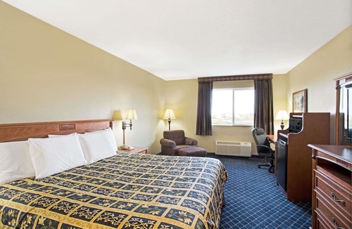 Perry Hotel | Days Inn by Wyndham Brigham City