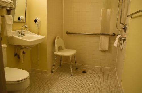Grand Island Hotel | Days Inn by Wyndham Grand Island
