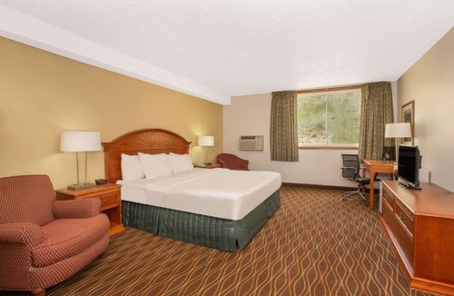 Silverthorne Hotel | Days Inn by Wyndham Silverthorne