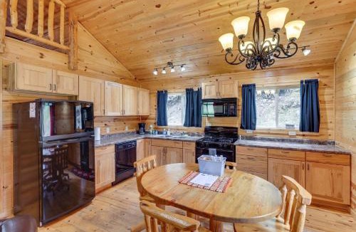 Deadwood House | Deadwood Cabin w/Foosball Table, Near Sanford Lab