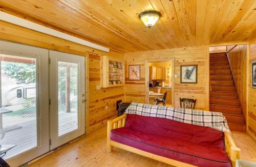 Deadwood House | Deadwood 'Wolf Cabin' w/Fire Pit & Grill