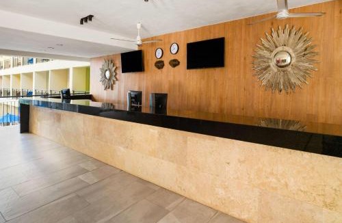 Rincon de Guayabitos Resort | Decameron Isla Coral Guayabitos, Ramada All-Inclusive Resort