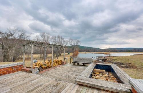Hodgen House | Deck & Views: Spacious ‘Lake House’ Escape