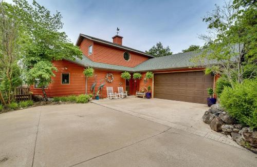 Shell Knob House | Decks & Views: Spacious Cabin Near Table Rock Lake
