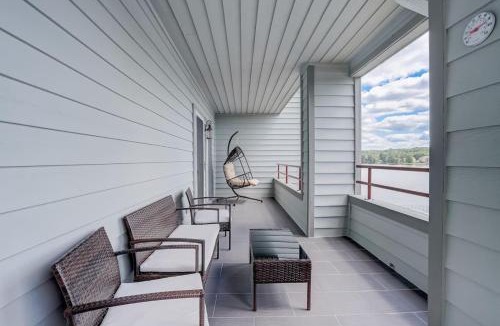 Lake Delton House | Dells Lakefront Luxe Haven