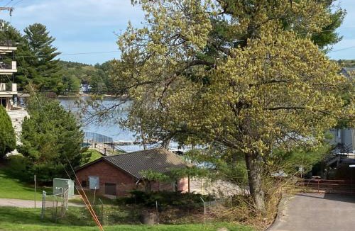 Lake Delton House | Dells Paradise At Lighthouse Cove Condominiums