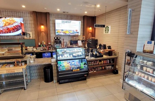 Northglenn Hotel | Delta Hotels by Marriott Denver Thornton