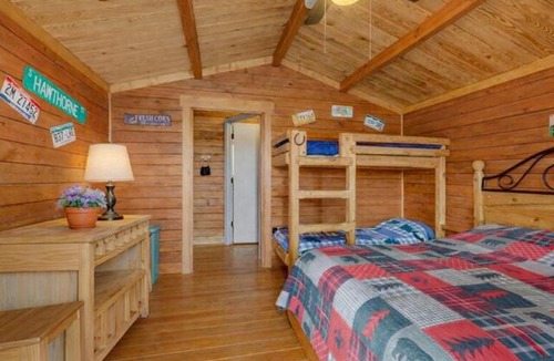 Buena Vista House | Deluxe Cabin 1 with Bunks, Campfire & Mountain Air, Buena Vista CO!
