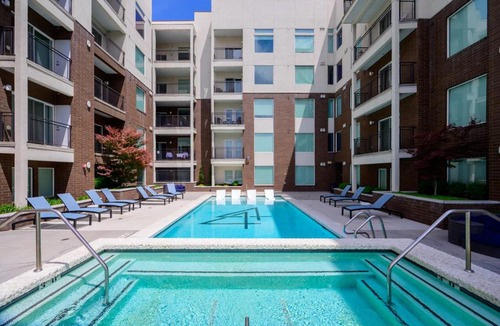 Downtown Salt Lake City Apartment | Deluxe Central 1BR 1BA Pool,Hot Tub,Gym,Parking