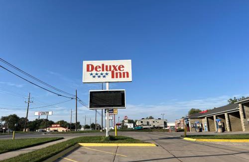 Nebraska City Hotel | Deluxe Inn Capital O Nebraska City I 29