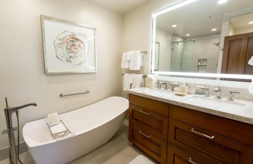 Deer Valley Hotel | Deluxe Two Queen Room