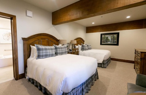Deer Valley Hotel | Deluxe Two Queen Room