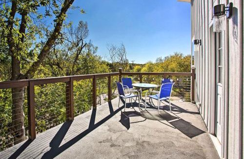 Denison House | Denison Home w/Balcony: Walk to Downtown!