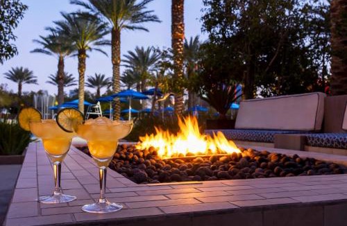 Las Vegas House | Desert Blue Resort 2BR Villa