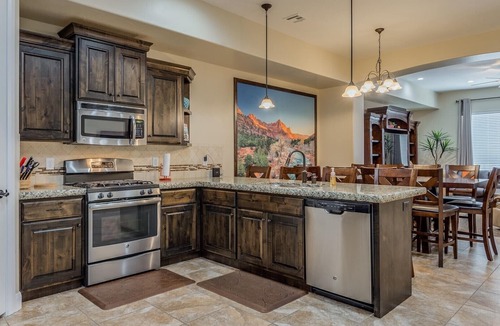 Washington House | Desert Canyon Paradise-2 pools and Hot Tub