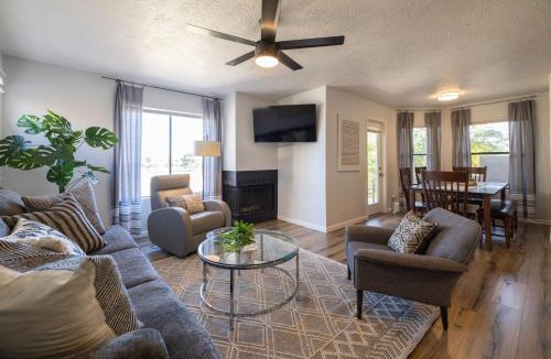 Paradise Valley Village House | Desert Cove Condo
