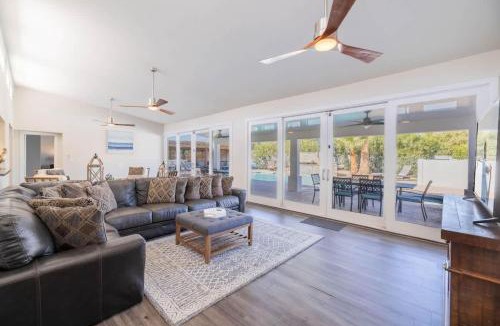 Corvalian Estates House | Desert Escape