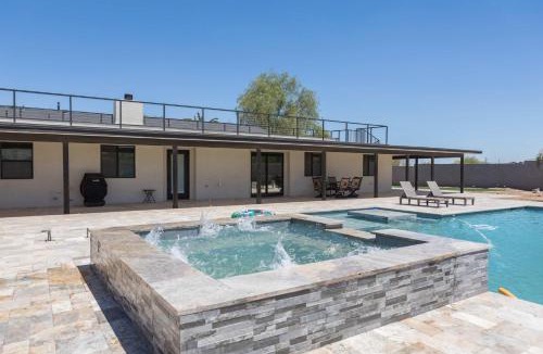 San Tan Valley House | Desert getaway retreat pool spa billiards bbq